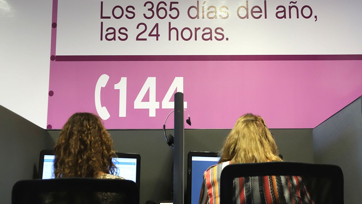 Durante la cuarentena hubo 770 llamados al 144 en Tucumán