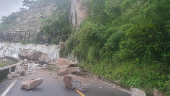 Vialidad Provincial trabaja en despejes por incidentes en rutas 338 Y 307