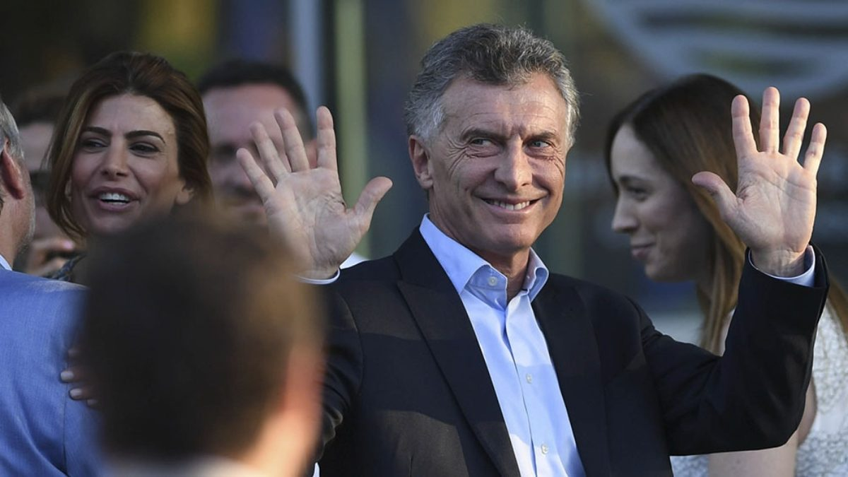 Ciudadanos argentinos en Francia repudiaron a Macri