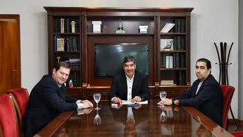 Acevedo y Mansilla recibieron a directivos de la planta de Alpargatas