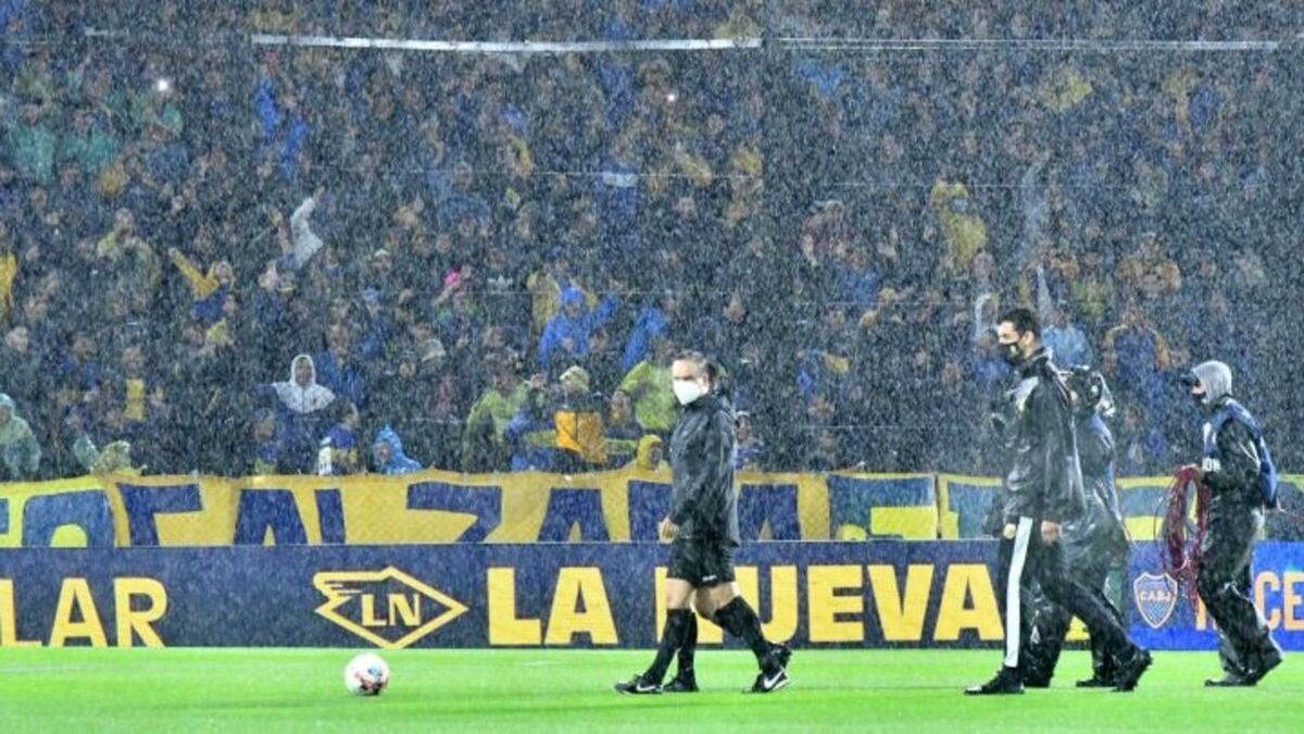 La lluvia impidió que Boca dispute su duelo con La Lepra. Foto As Argentina
