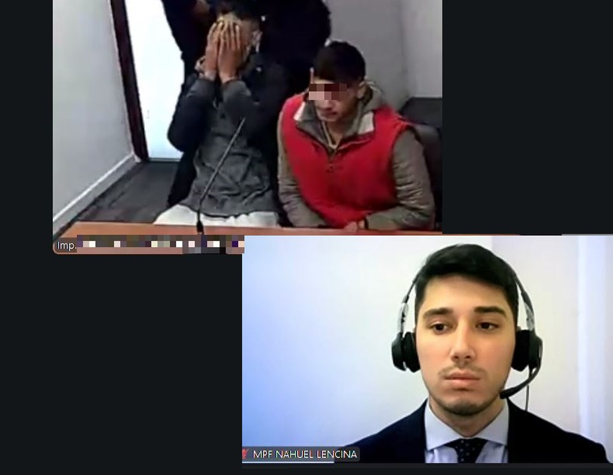 Dictan prisión preventiva a dos ladrones por robar una moto y un celular Dictan prisión preventiva a dos ladrones por robar una moto y un celular