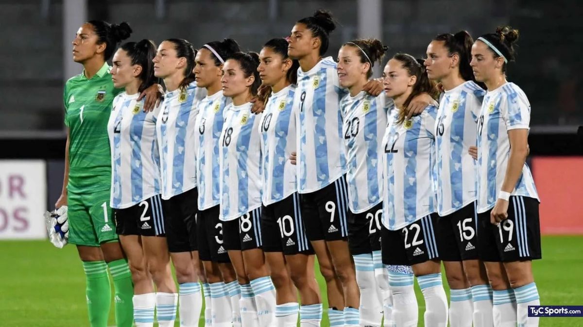 La Selección Argentina va por un lugar en la final ante Colombia