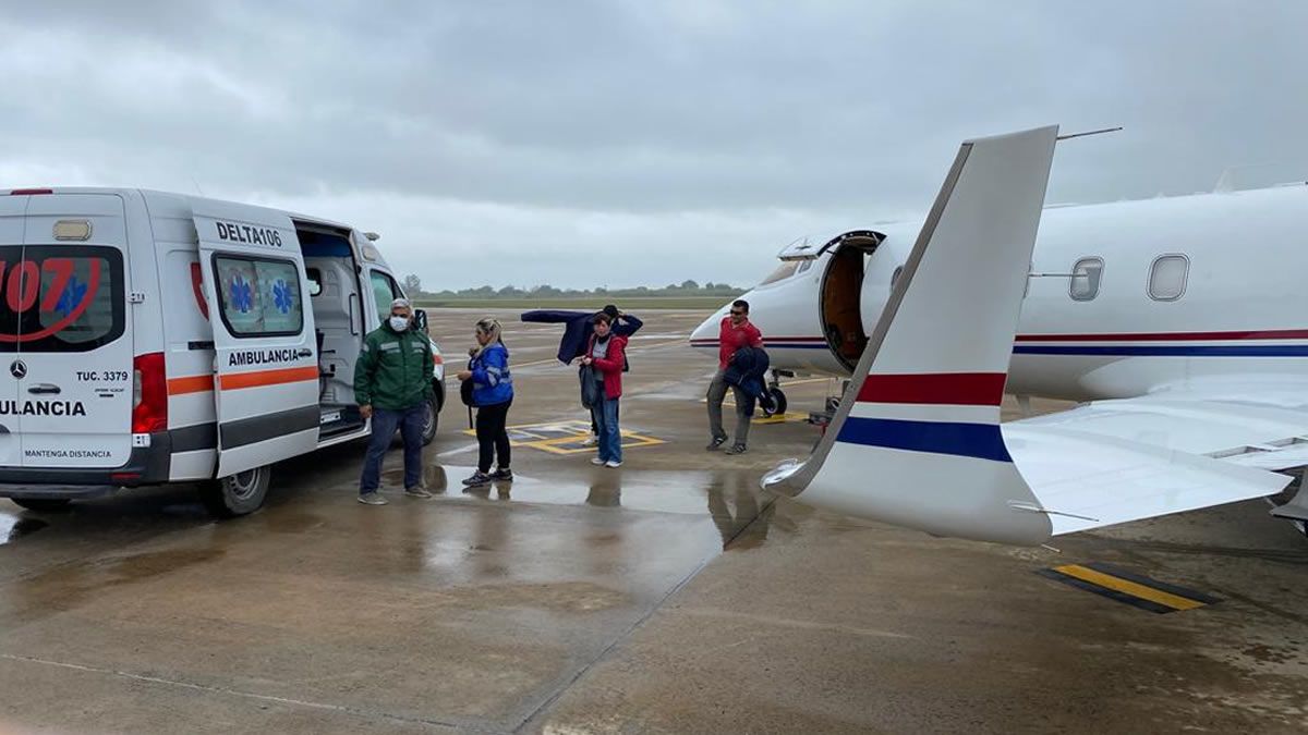 El avión sanitario trasladó a dos pacientes tucumanos