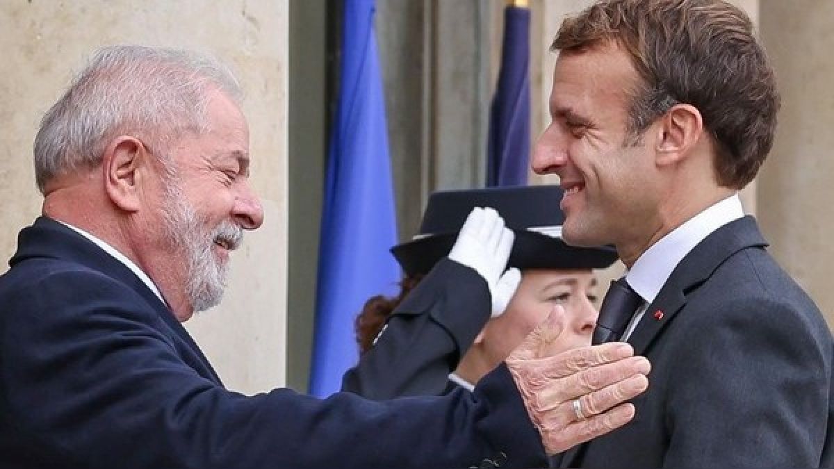 Macron y Lula mantuvieron una charla de riesgos sobre la democracia
