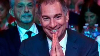 Diego Santilli y Manuel Adorni se reúnen este martes