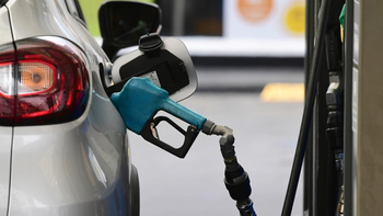 Petroleras advierten por suba de combustibles, por ahora YPF no se suma