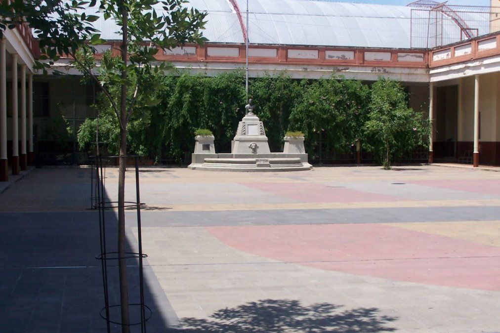 Investigan el presunto abuso a un alumno del Tulio