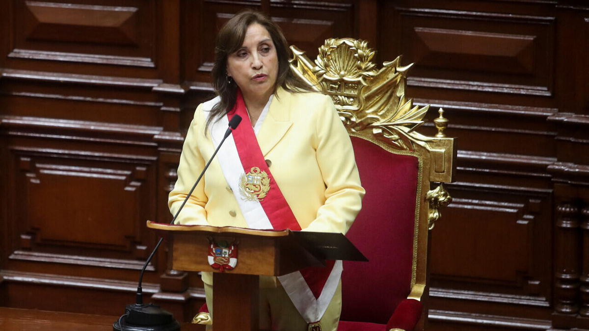 Dina Boluarte decretó el estado de emergencia en siete regiones