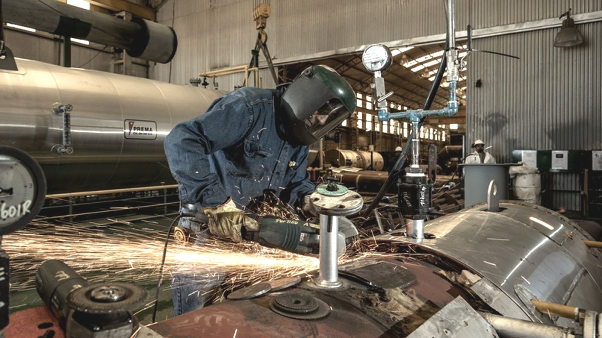 El sector industrial recuperó 86 mil puestos de trabajo