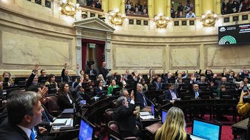 El oficialismo reunió el quorum y sesiona por pliegos y tratados internacionales