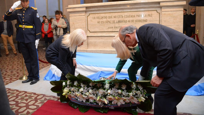 Homenaje a Juan Bautista Alberdi en Casa de Gobierno