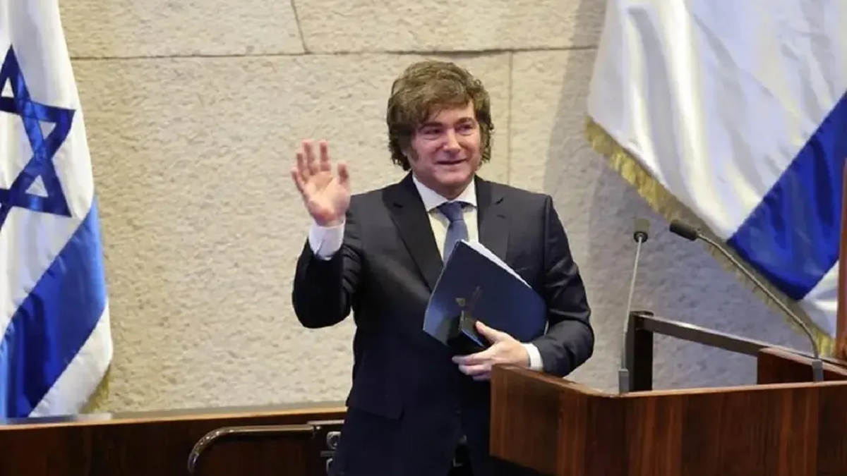 Javier Milei vuelve al pa&iacute;s y prepara la firma de una bater&iacute;a de decretos clave. Foto: Info Tec 4.0