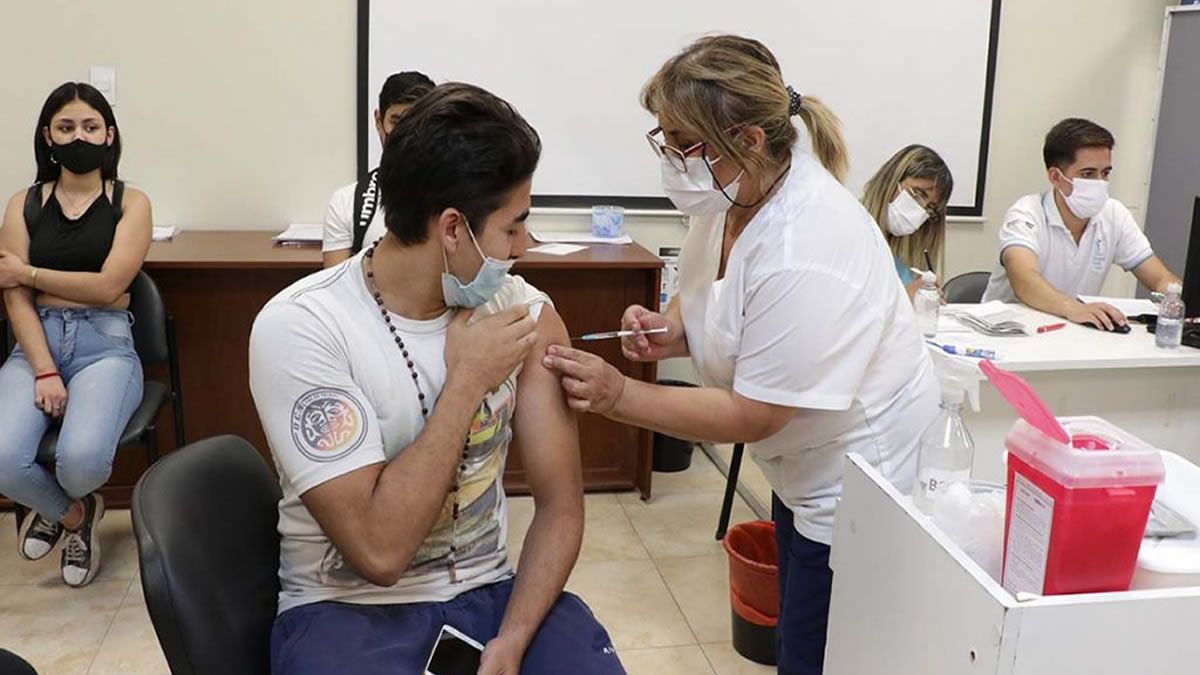 Vacunación Covid-19: el tráiler estará en Chuscha y Tapia