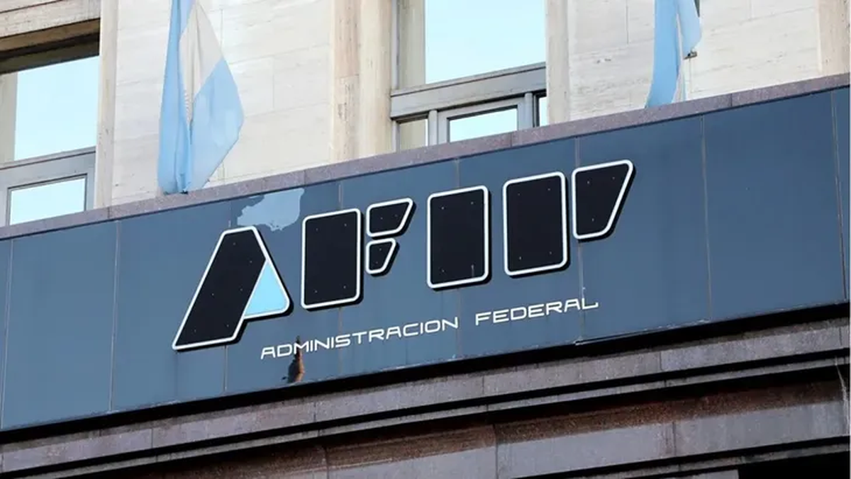 AFIP aclara que es un procedimiento obligatorio y que se deber&aacute; hacer mediante el portal oficial. (Foto: &aacute;mbito)
