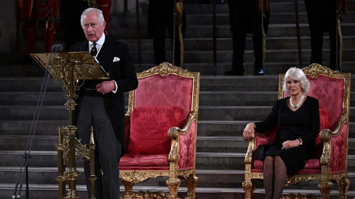 El rey Carlos III dio su primer discurso en el Parlamento
