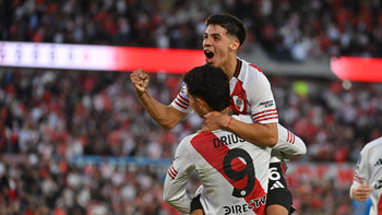 River goleó Belgrano y alcanzó su cuarto triunfo consecutivo