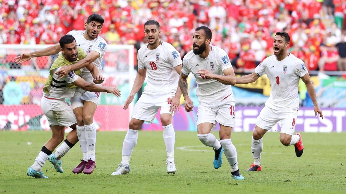 Irán sorprendió a Gales y le ganó 2 a 0