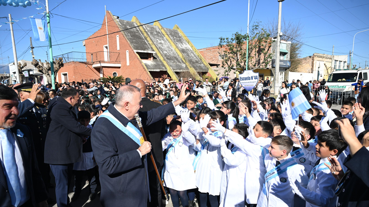 Jaldo encabezó los actos oficiales por el Día de la Bandera en Trancas
