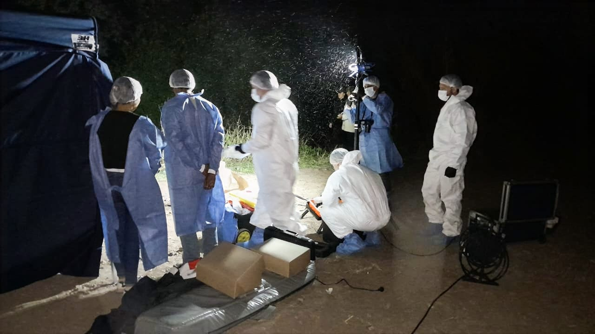 Investigan la muerte de un niño de 3 años que fue hallado en un canal