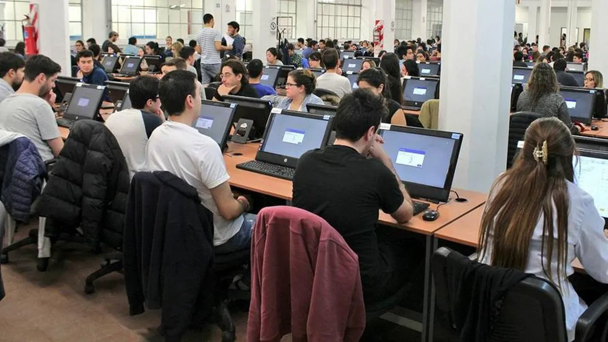 El Gobierno realizó un simulacro electoral de cara las PASO. Foto: ambito.com