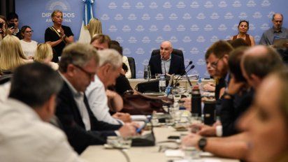 Ley ómnibus: el martes próximo iniciará el debate en comisiones