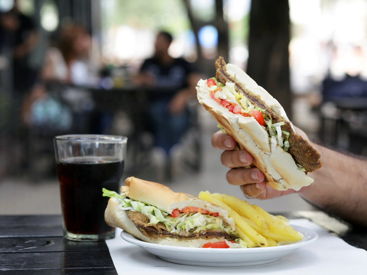 Tucumán: descuentos y promociones para celebrar la Semana del Sánguche de Milanesa.