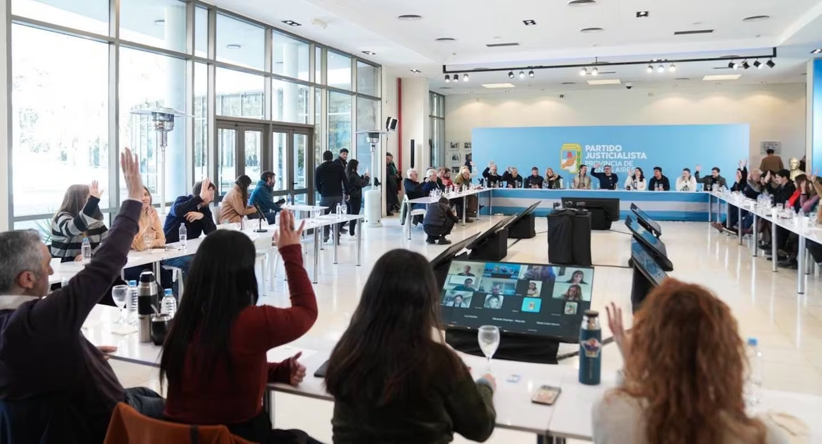 En medio de las tensiones internas, el peronismo negocia listas de unidad (Foto: TN). En medio de las tensiones internas, el peronismo negocia listas de unidad (Foto: TN).