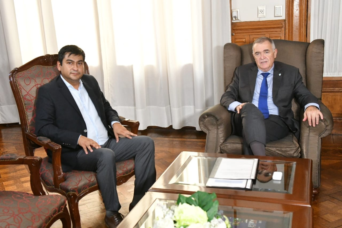 Jaldo recibió a Leopoldo Rodríguez para coordinar la inauguración de una obra en La Cocha Jaldo recibió a Leopoldo Rodríguez para coordinar la inauguración de una obra en La Cocha