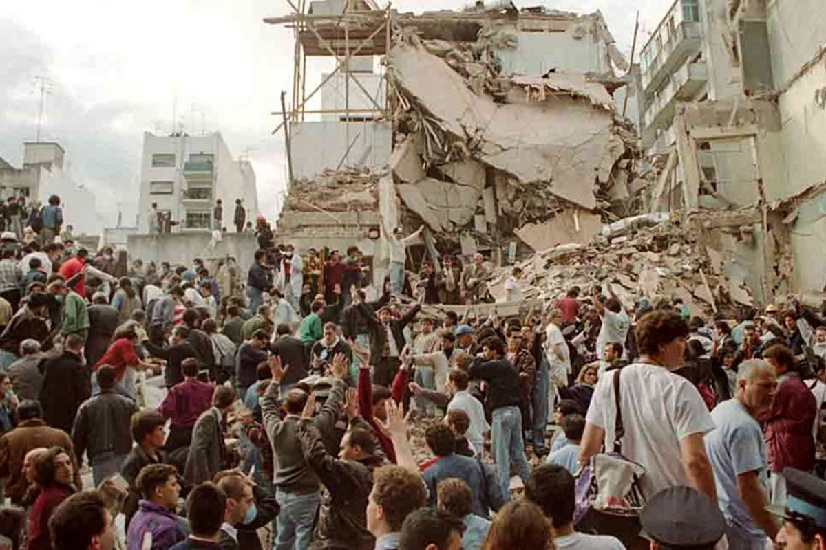El atentado contra la AMIA. (Foto: Tiempo Argentino)