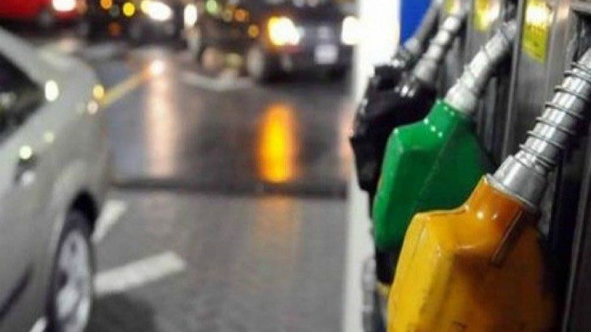 Petroleras aseguran que se normaliza el abastecimiento de combustible