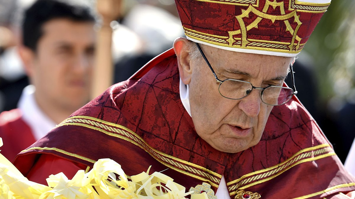 Francisco celebró la misa del Domingo de Ramos