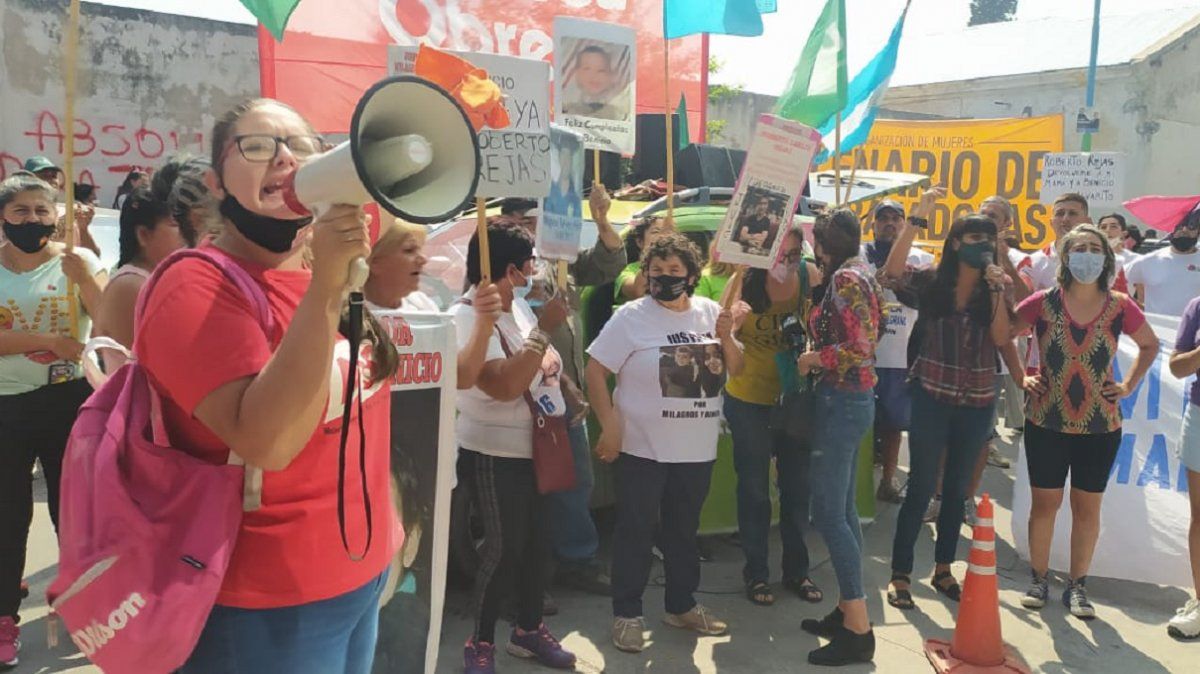 Organizaciones marcharon para exigir el paradero de Rejas