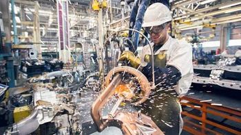 La industria nacional sufrió la segunda peor caída a nivel mundial