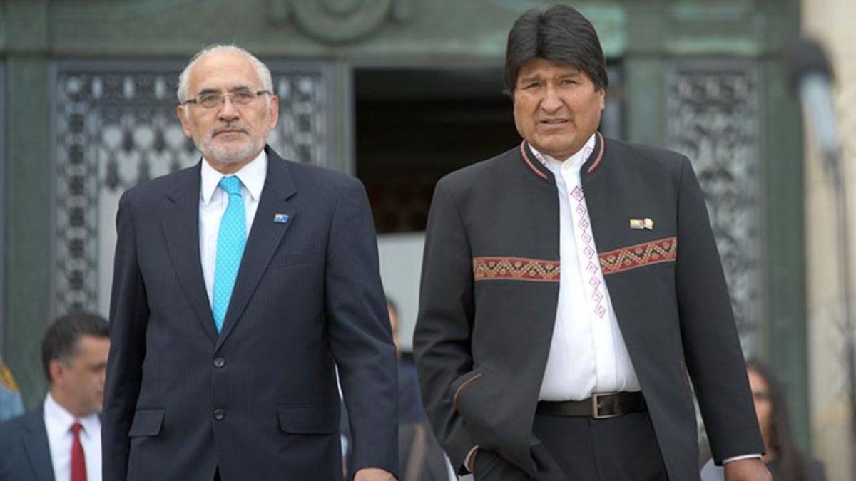 En Bolivia el escrutinio llega a su final y crece la tensión