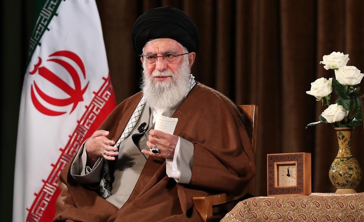 Irán: el lider supremo indultará a condenados a prisión