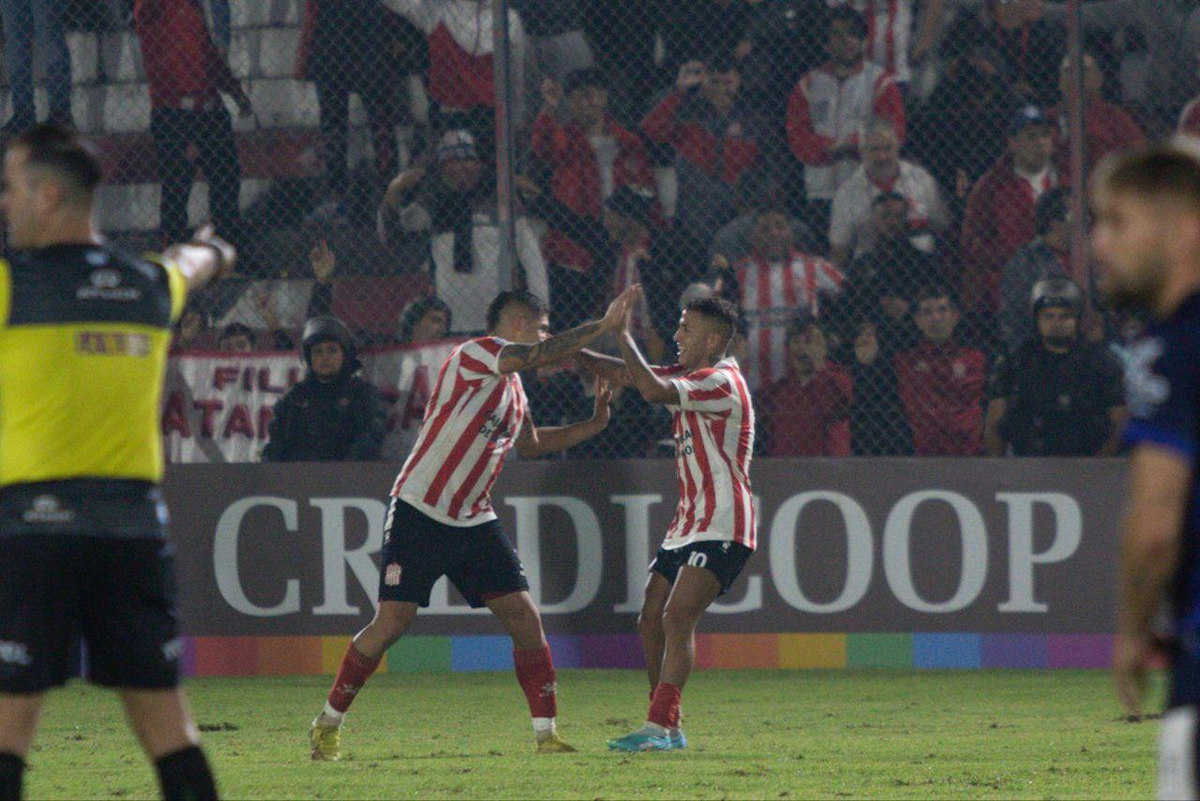 San Martín venció 2 a 0 a Alvarado en La Ciudadela.