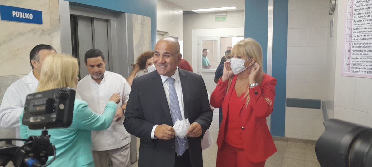 El gobernador Juan Manzur visitó la Maternidad