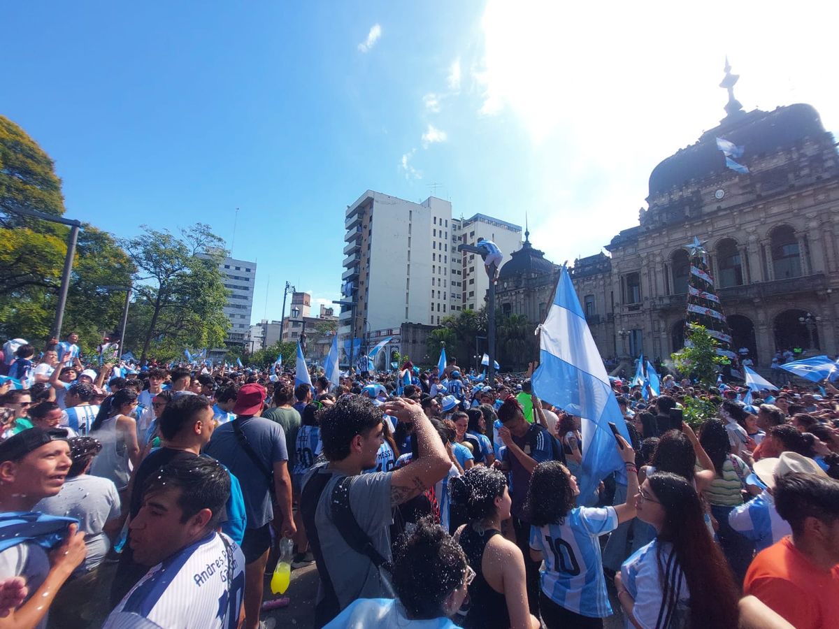 Tucumán celeste y blanco: Los festejos en las calles de la provincia