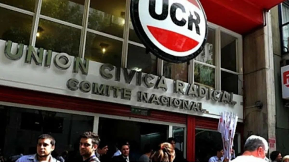 La UCR acusó al Gobierno de pisotear la República con la crítica a la Corte