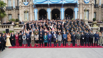 Jaldo presidió los actos por un nuevo aniversario de la Revolución de Mayo