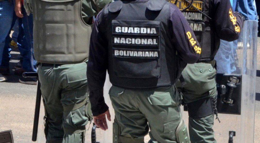 Cuatro militares y dos policías muertos por una emboscada en Venezuela