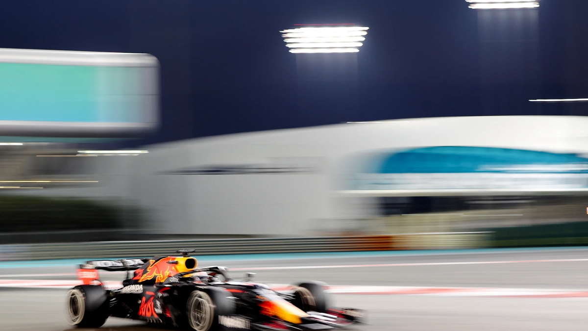 El neerlandés conduciendo su Red Bull en la Fórmula 1.