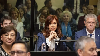 Ordenan decomisar bienes de Cristina y de Lázaro Báez
