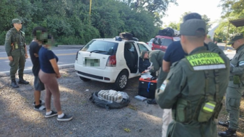 Gendarmería secuestró 17 kilos de marihuana en Huacra