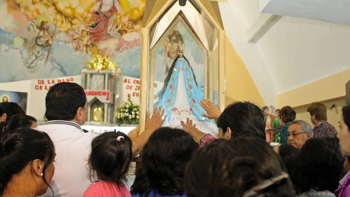 Lules recibe a los fieles en el día de la Inmaculada Concepción
