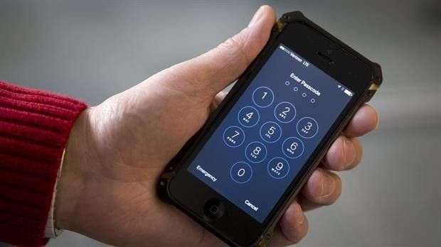 Bill Gates pidió que Apple ayude al FBI con el caso del iPhone bloqueado