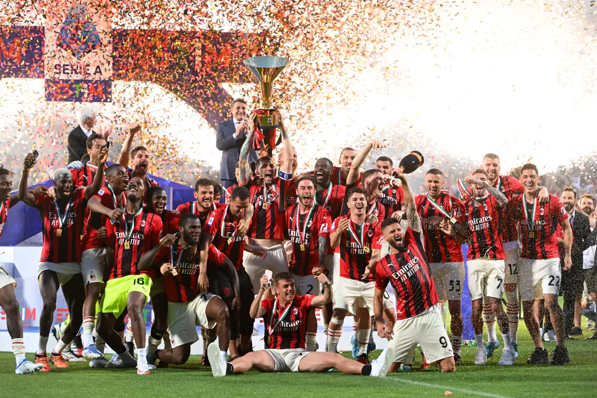 El Milan es campeón de la Serie A después de 11 años