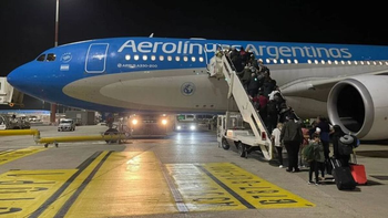 Aerolíneas Argentinas confirma que en mayo hará un recorte del 20%