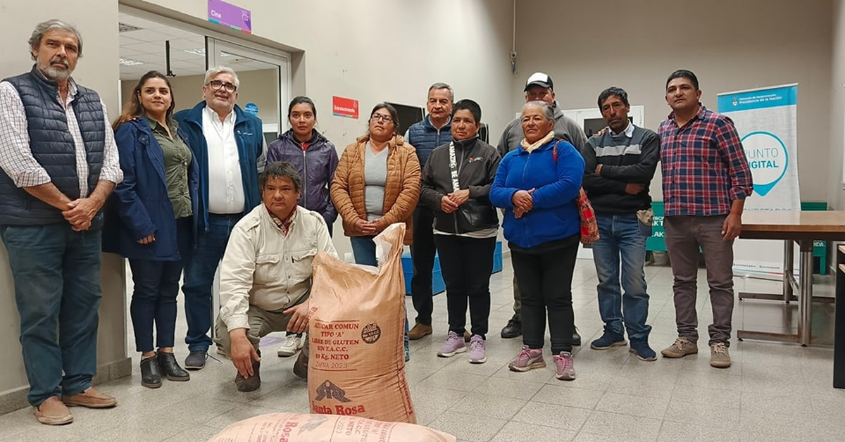 Productores ganaderos que sufrieron pérdidas recibieron donaciones Productores ganaderos que sufrieron pérdidas recibieron donaciones